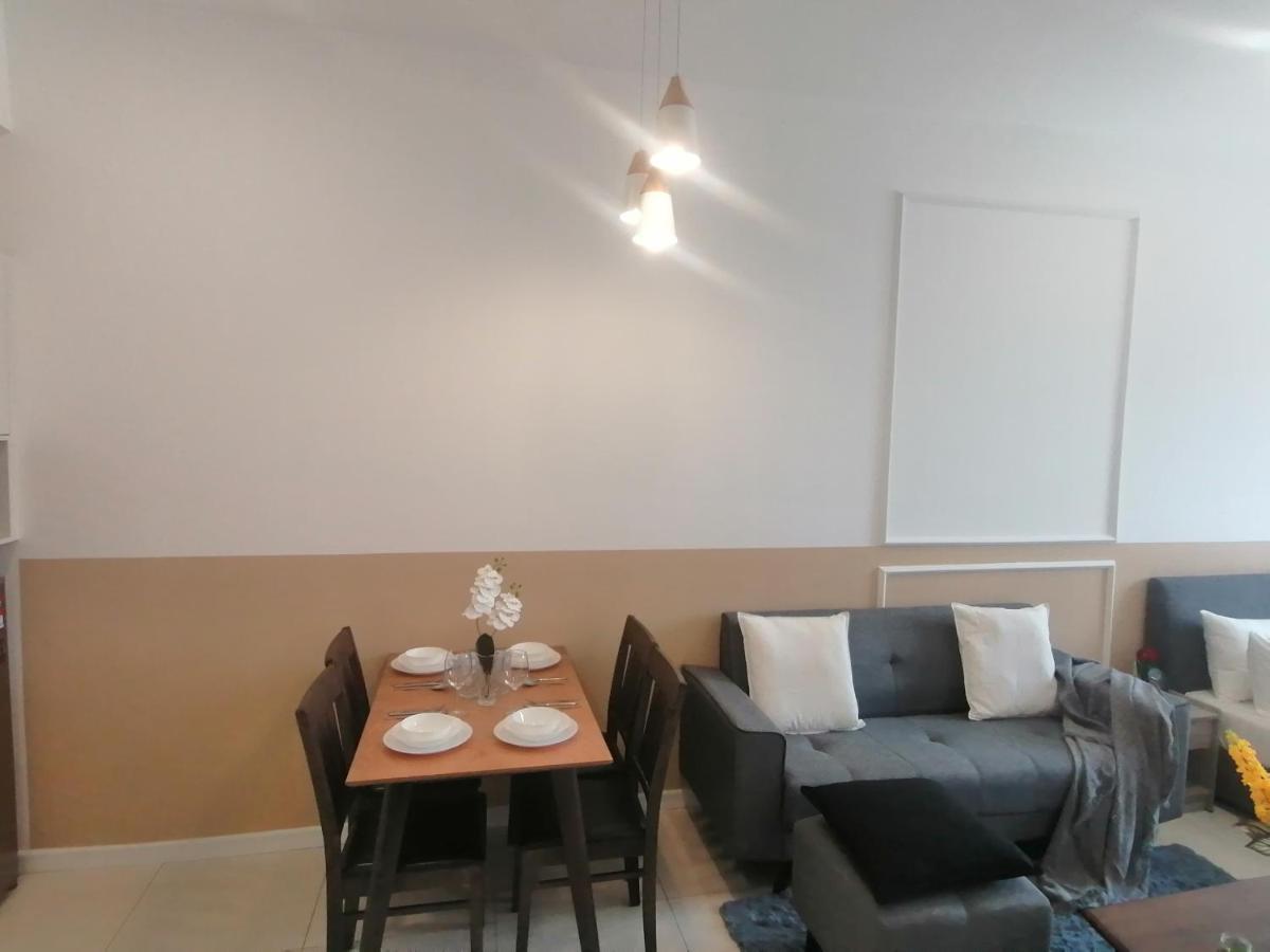Chambers By Grand Royal Apartment