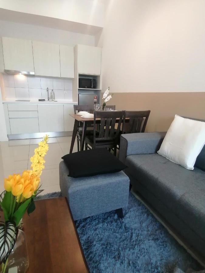 Chambers By Grand Royal Apartment